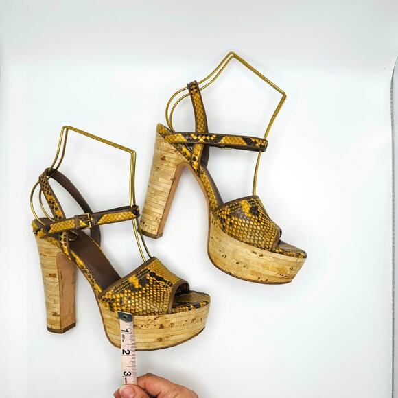 Gucci mustard platform Retro Snakeskin Animal Print Slingback Sandals 36.5 - Picture 5 of 11